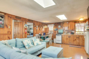 Cozy Dennis Port Home Less Than 1 Mi to Sea Street Beach